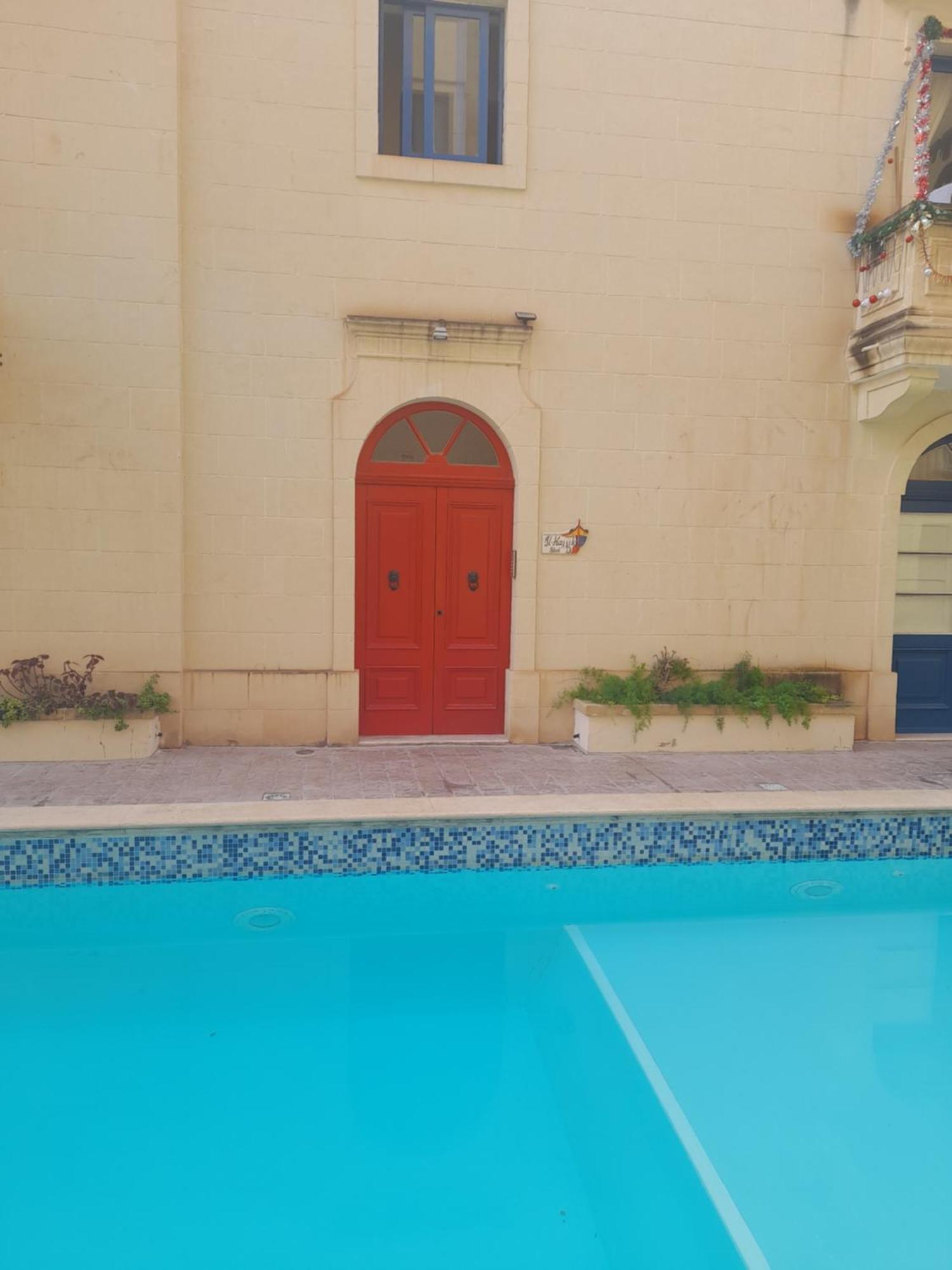 شقة East Breeze Penthouse Mgarr المظهر الخارجي الصورة